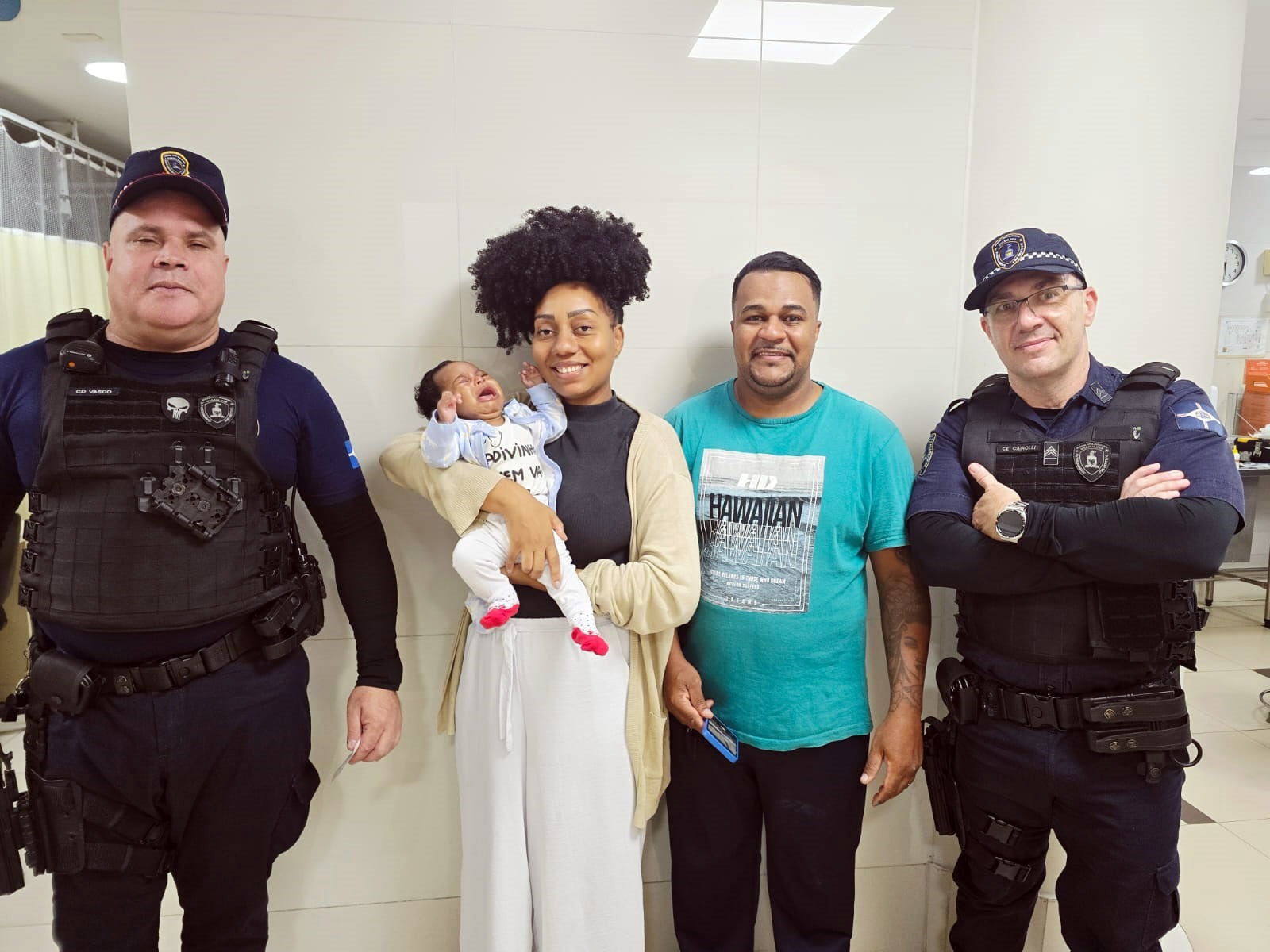 Atualização: GCM salva bebê de dois meses com manobra de desengasgo