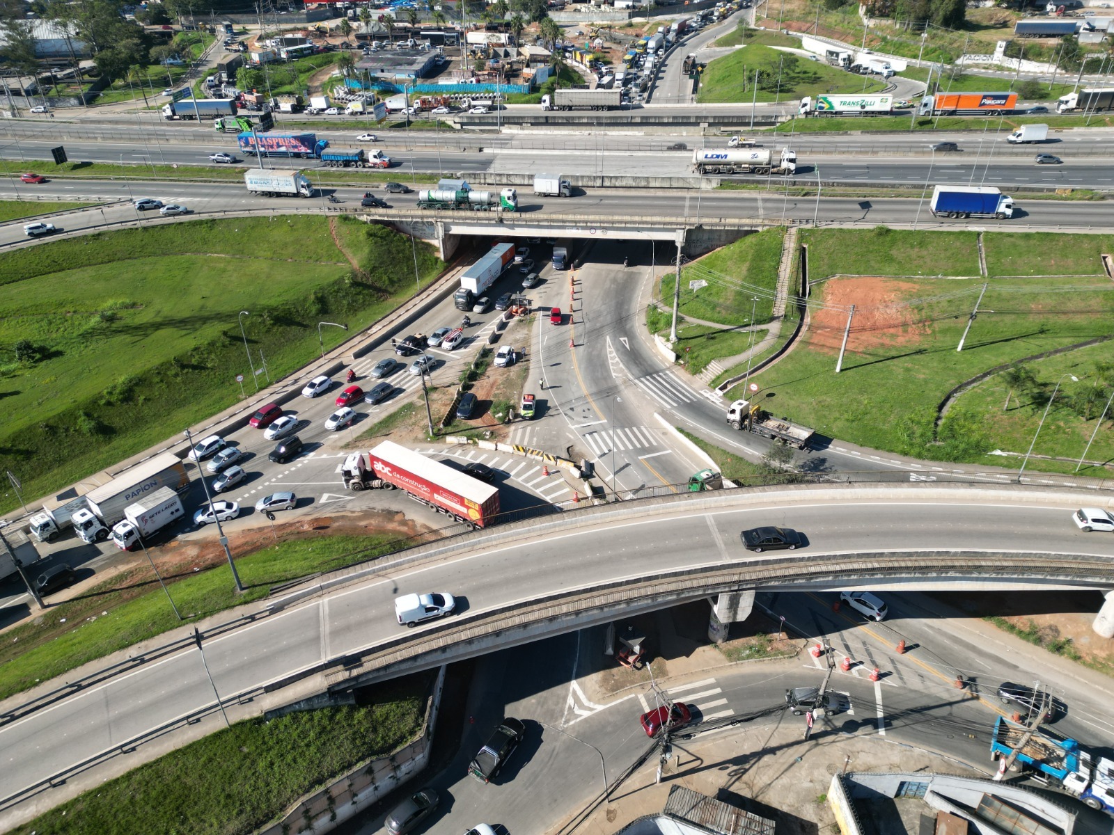 Novo acesso do Trevo de Bonsucesso à avenida Papa João Paulo I é aberto pela administração municipal
