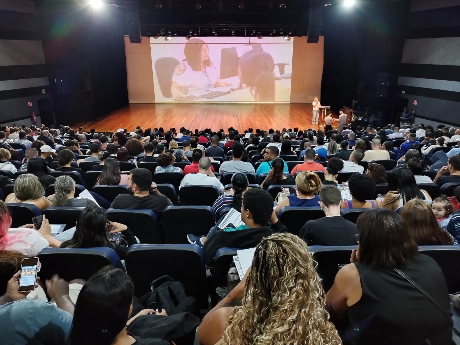 administração municipal de Guarulhos disponibilizou mais de 9 mil oportunidades de trabalho no 1º semestre de 2026