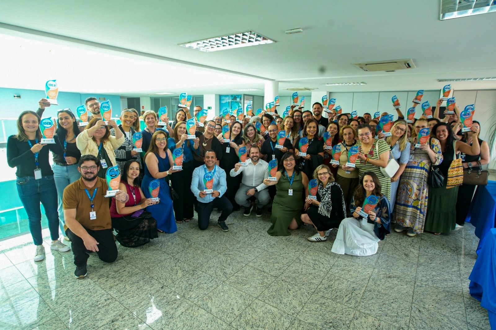 administração municipal de Guarulhos homenageia escolas que tiveram avanço na nota do Ideb