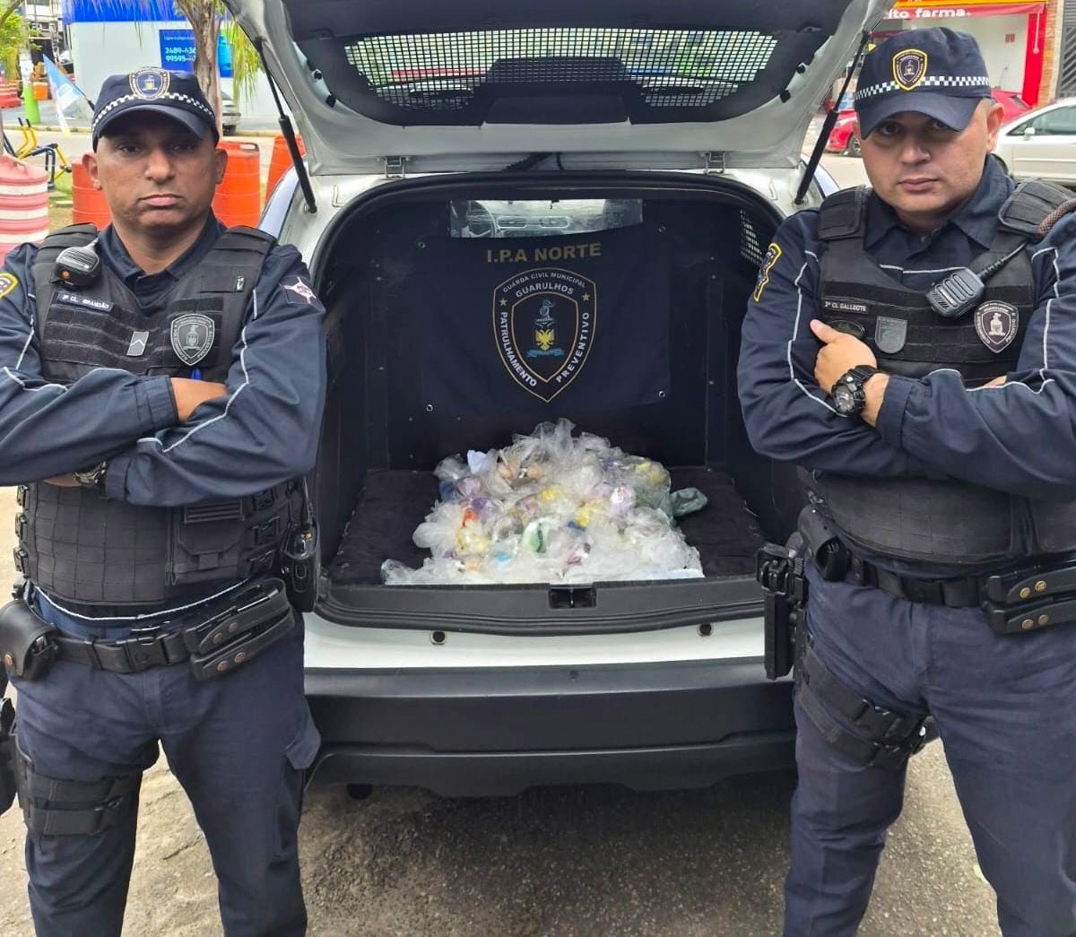 GCM de Guarulhos prende três suspeitos por tráfico e apreende mais de 10 kg de drogas
