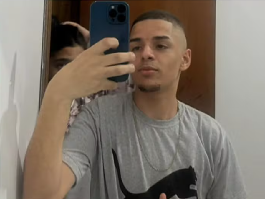 Região: PMs matam com 27 tiros jovem que teve celular confundido com arma em SP