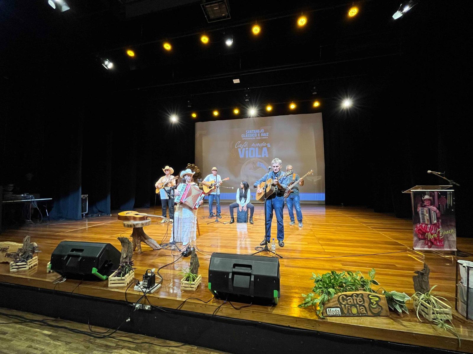 Panorama: Café Moda e Viola reúne artistas do sertanejo raiz em apresentação gratuita no CEU Ponte Alta no domingo