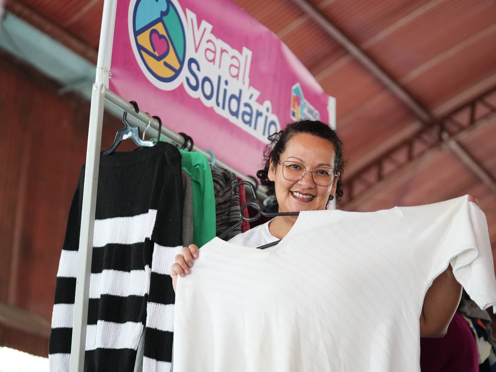 Atualização: Fundo Social de Guarulhos entrega 4,7 mil peças de vestuário em outubro por meio do Varal Solidário