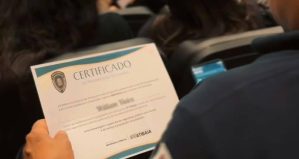 Em destaque: Atibaia oficializa progressão de carreira para 77 guardas civis municipais